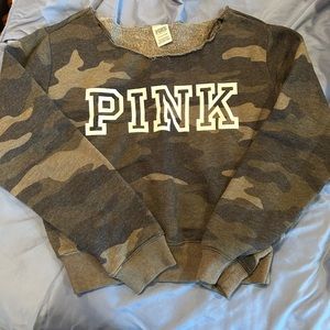 Vs camo sweatshirt